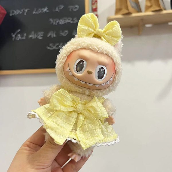Riippuva keltainen karkkihame, (vain vaatteet) 17cm yllätyslaatikko macaron Labubu Labubu Time to chill -nuken vaatteet