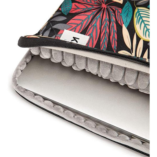 Suojatasku 13-tuumaiselle MacBook Airille ja MacBook Prolle - Maple Black