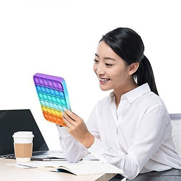 Pop fidget aistilelut puristeltavat lelut lapsille ja aikuisille