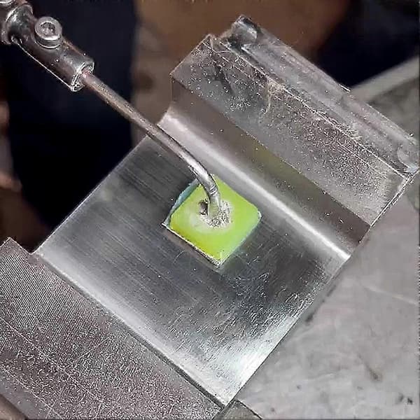 Slipeskiver, formpolering med gummi-slipende partikler