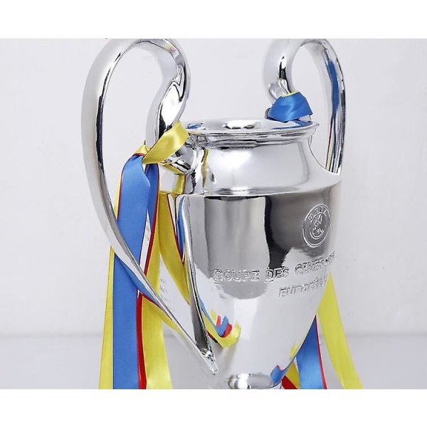European Silver Resin Football Trophy Big Ear World Champions Soccer Trophys Maskot Fan Souvenir Present Kontorshantverk Dekor 16cm