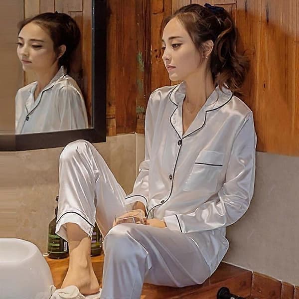 Pyjamas i siden med lång ärm och byxor för damer White M