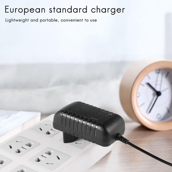 AC 100-240V til DC 9V 2A Adapter Konverter Strømforsyning Oplader (EU-stik) (sort)