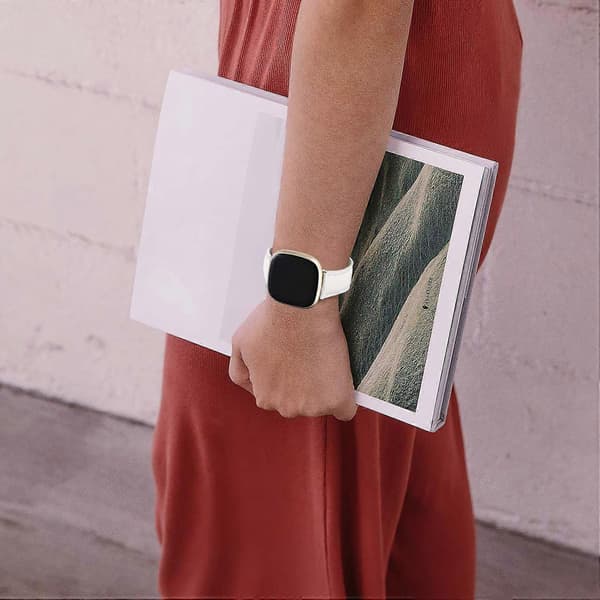 For Fitbit Versa 4/Fitbit Sense 2 Klokkerem Ekte Kuskinn Håndleddsrem Multicolor Style B