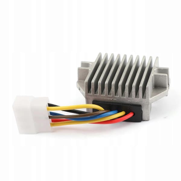 Spenningregulator for John Deere Am126304 Auc12632