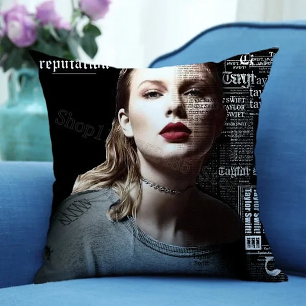 Taylors The Swifts -aiheinen tyynyliina Laulaja-kiertue Musiikkitähdet Hahmot Yksipuolinen TS-painatus Koristetyynynpäällinen Koristetyynyt Tyynyliina 2 Peachskin(45x45cm) Pillowslip 2