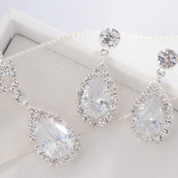 Halskæde og øreringe sæt til kvinder smukt rhinestone smykkesæt halskæde sæt til fester jubilæer 0.1