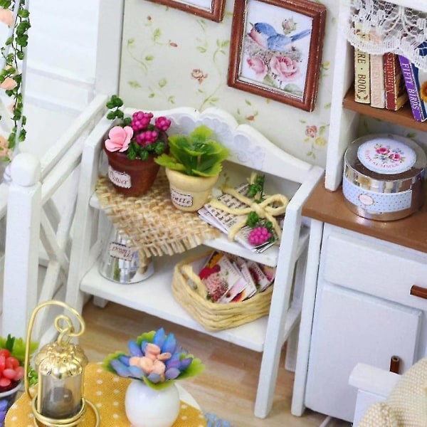 Miniatyrdockhus i trä DIY-husbyggsats med skydd och LED-belysning
