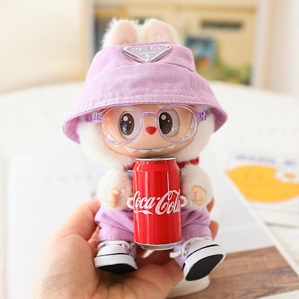 17cm Labubu Coca Cola Kläder, hatt, glasögon, kläder, skor （purple）