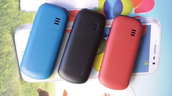 [LCS] Seniormobiltelefon med store knapper og enkelt SIM-kort light blue