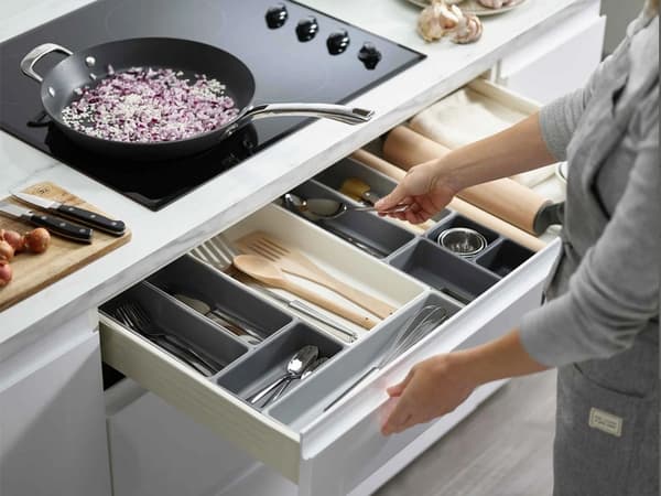 Kökslådsorganisatör, 10 delar, vit och grå, plast, justerbar besticklåda