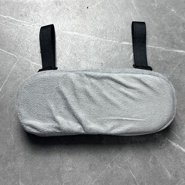 Ergonomisk armlænspude i memoryskum til kontorstol, grå, 23,5x7,5x3 cm