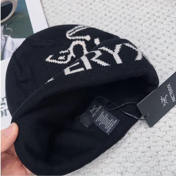 Bird Word Toque Vit Void Ullmössa Unisex Varm Vinter Black
