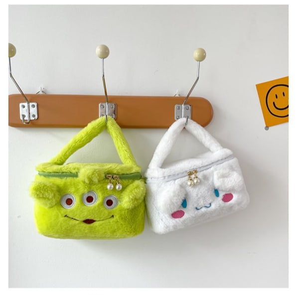 Mansikkakarhu Melody Cinnamoroll Anime Pehmo meikkilaukut 20x10x9cmB