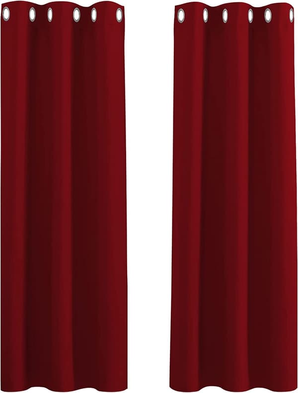 2 mörkläggningsgardiner (röda 132*45cm)