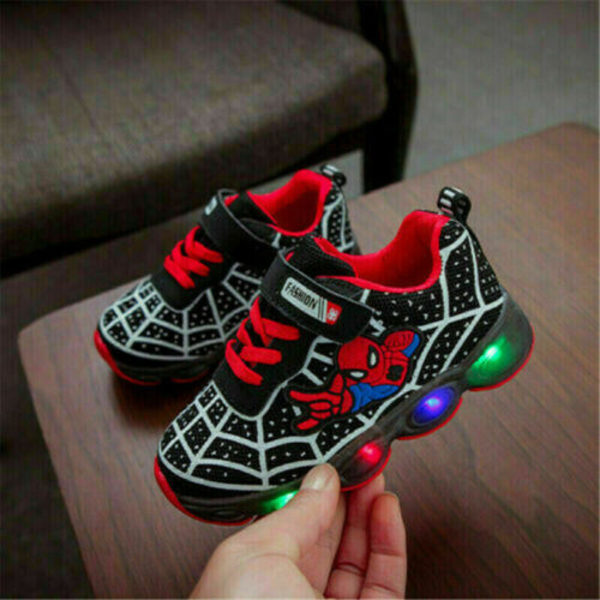 Spiderman LED Trainers Skor Blinkande Light Up Sneakers Barn Blackl