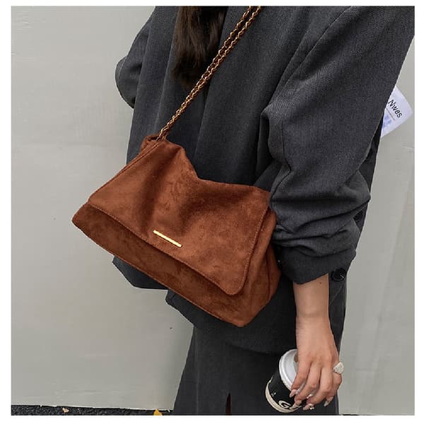 Single Chain Commuter Bag 2025 New Large Capacity Fashionable Versatile Shoulder Bag Coffee