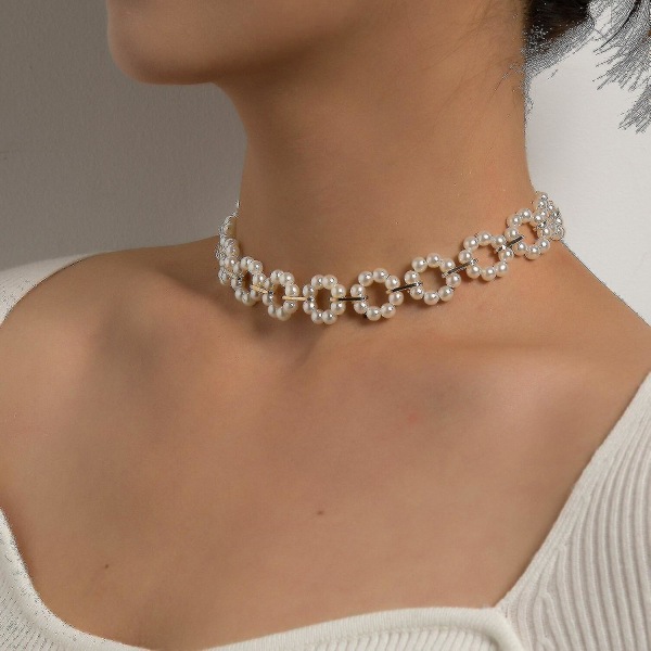Trendiga S Kort nyckelbenskedja Charm Circle Chokers Halsband för kvinnor Sweet Collier Fash Smycken Girl Gold