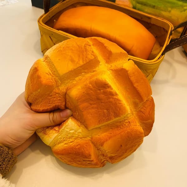 Jumbo Bröd Squishy, Långsamt Resande Squishy Leksaker - Stresslindrande Klämleksaker, Kladdiga Mat Squishies yellow
