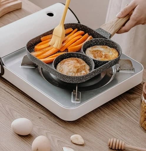 Stekepanne for pannekaker, egg, pannekaker, pannekaker, 4 rom