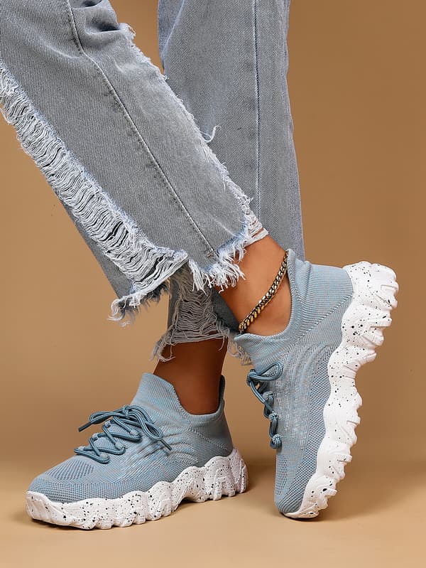Plus-Size Atletiksko til Kvinder: Åndbare Flyknit Sokke-Stil Slip-Ons white 36