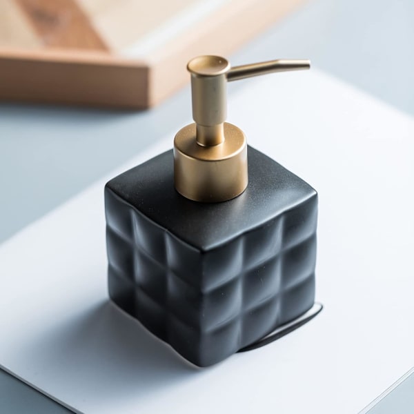 Guld sæbedispenser Relief Sort sæbedispenser Badeværelse Rubiks terning håndsæbedispenser til køkken, 220ML. (Sort)