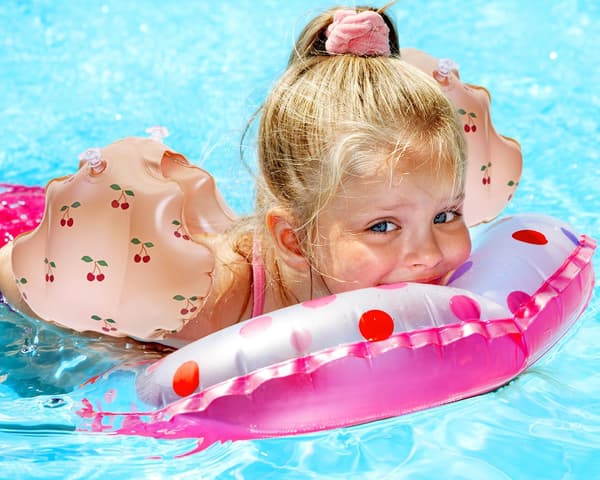 Simarmband 2 st PVC Uppblåsbara Armpuffar Flythylsor Rör Uppblåsbara Vattenringar för Sommar Utomhus Pool Strandfest Dinosaur
