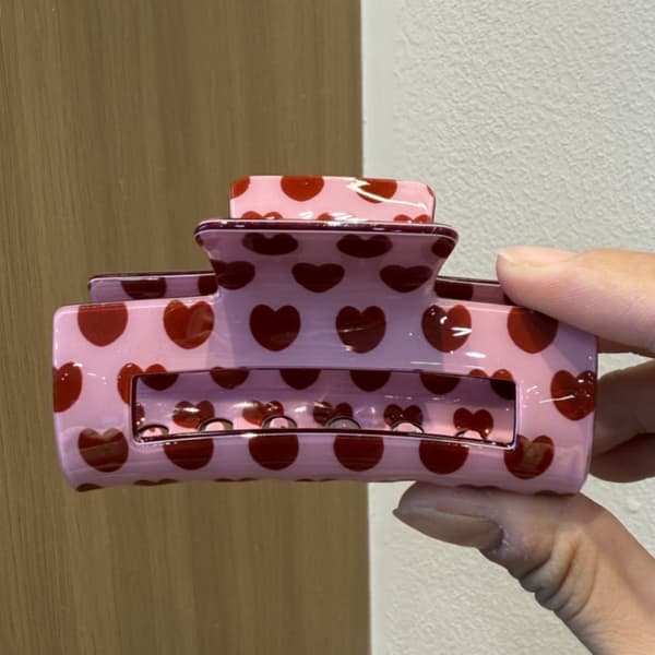 Valentinsdag Hårklemmer til Kvinder og Piger Store Akryl Hjerteformede Romantiske Klemmer til Tykt Hår Design