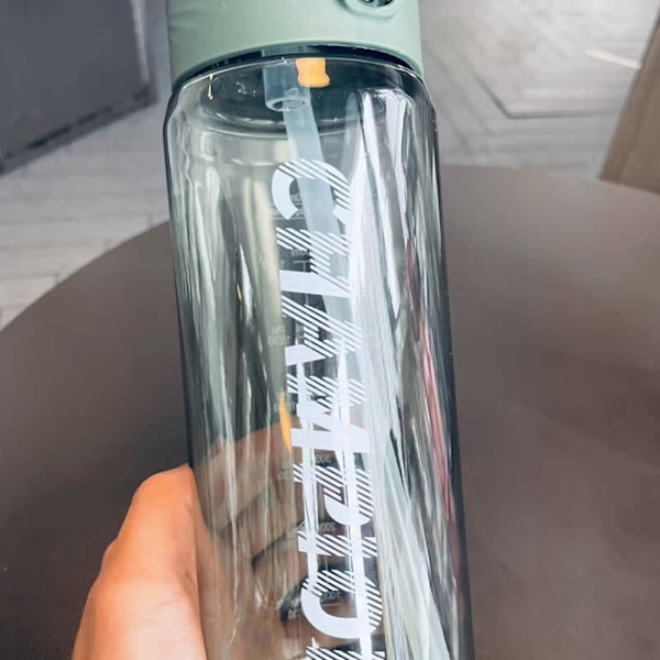 650ML/800ML Vattenflaska med Sugrör, Tryckt Snygg Bärbar Sportflaska för Inomhus och Utomhusbruk, Röd Red 650ml