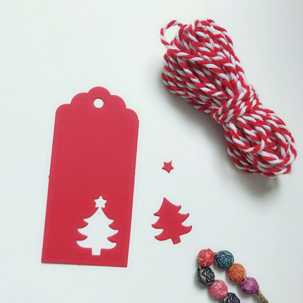 50 st jul-etiketter för presenter Snöflinga Kraftpapper med snöre red 50PCS