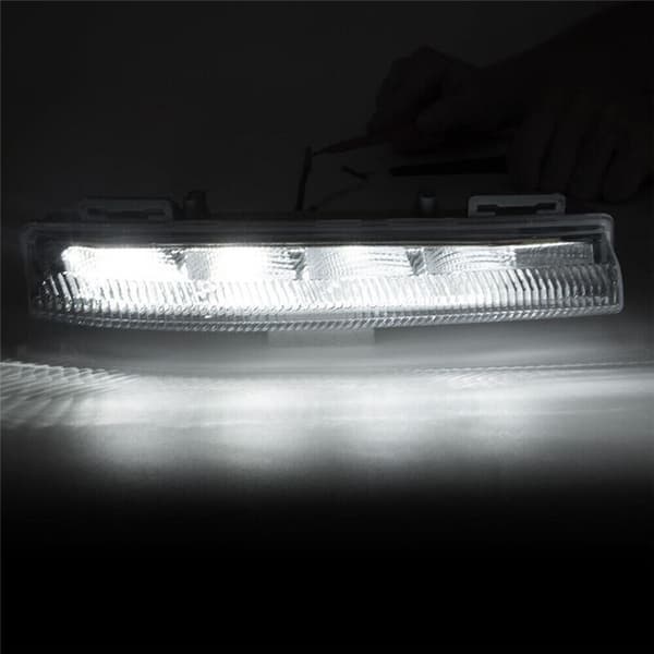 Høyre tåkelys DRL for W204 W212 C250 C280 C350 E350 2007-2014