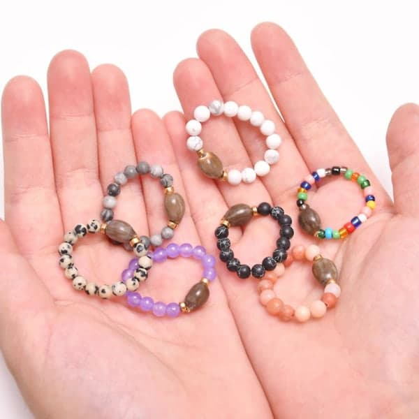 Elastisk ring med steinperler, utsøkt enkelhet, bohemsk perlering, justerbar, 4 prikker 4 flekker 4 spots