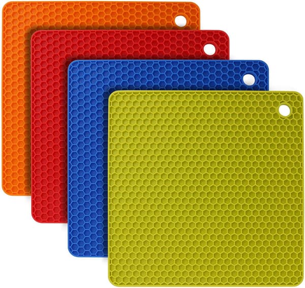 Silicone Table Mat, 4 Pcs Silicone Non-Slip Pad, 18cm Honeycomb Kitchen Table Mat, Multifunctional Heat Trivets, Spoon Rest