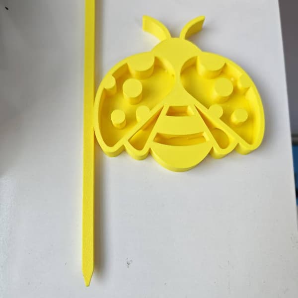 3 Sets Garden Bee Waterer | Butterfly Shaped Insect Drinking Station | Bee Waterer for Balcony/Garden