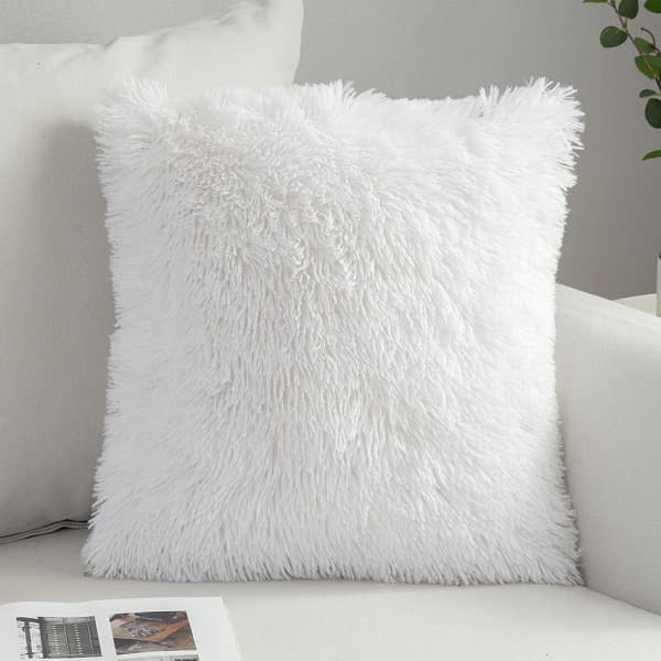 2-pack Fluffy Faux Fur Pillowcases 43x43cm White-FF-