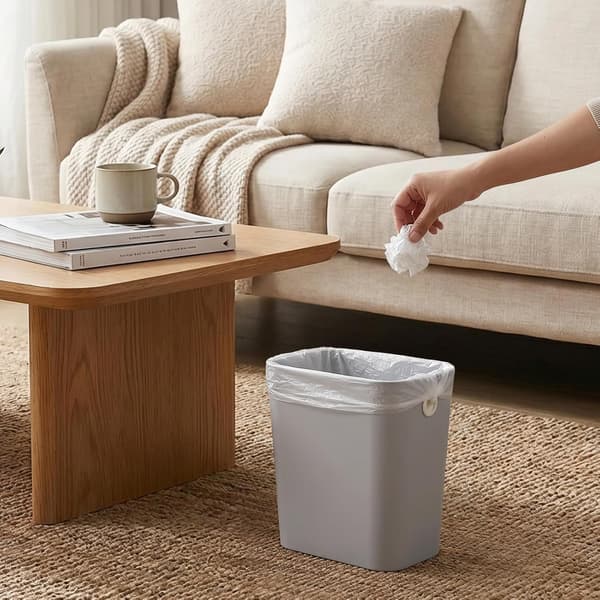 4-pack 2 gallon liten plastpapperskorg, 9,5 x 6 x 10 tum rektangulär smal papperskorg för badrum, kontor, sovrum, toalett, nära, under, säker