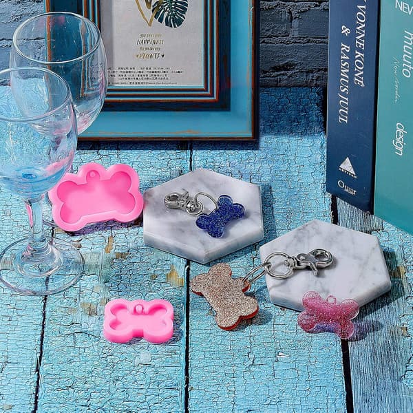 6 Pieces with 10 Pieces Large Keychain Dog Bone Silicone Mold