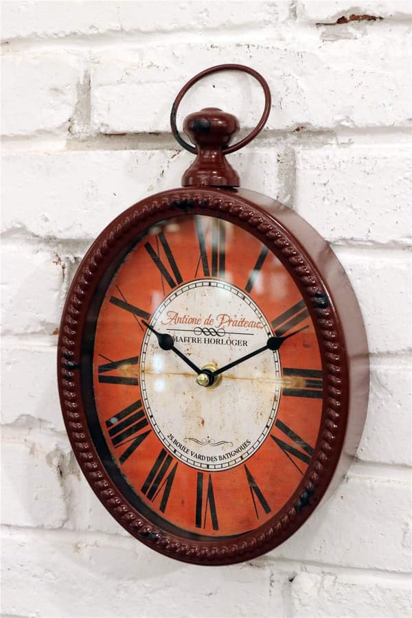 Red 12-inch Wall Clock European Retro Design Oval Shaped Old Fashioned