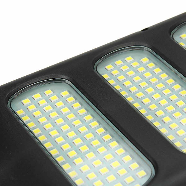 Utomhusljus med rörelsesensor, utrustad med ljusstyrning och PIR-rörelsesensor, utomhus solstrålkastare