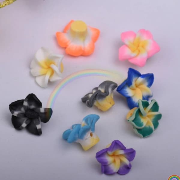100 st Polymer Clay Flower Beads Plumeria Spacer Beads