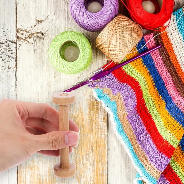 4 store uferdige trehåndverksspoler Tretrådsspoler for DIY-søm og broderi