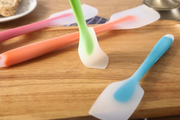 st Silicone Spatulas - 450F Heat Resistant Flexible Spatula with Stainless Steel Core, Good Grip