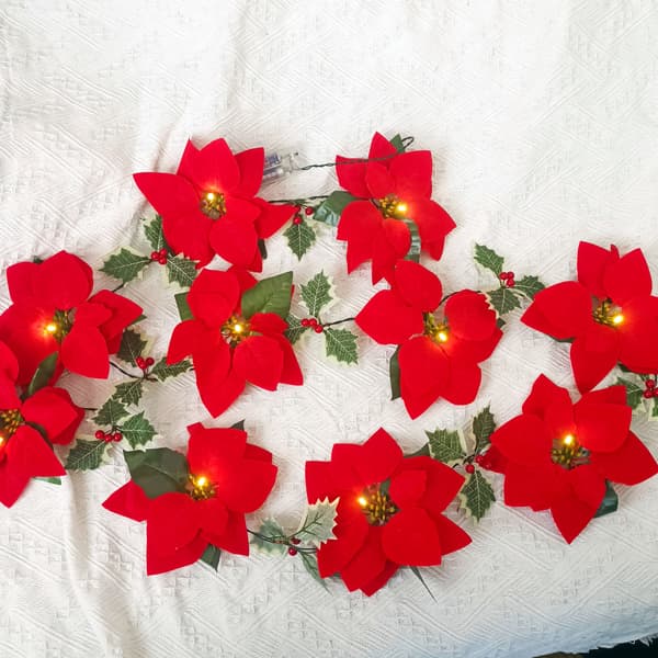 Artificial Poinsettia String Lights 2m 10LED Battery Operated Velv
