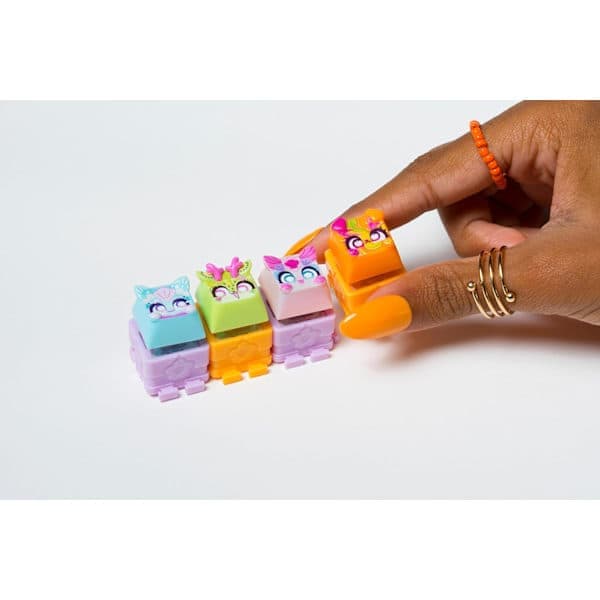 Goliath - CLICKEEZ Multipack Serie 2 - 5 Kawaii Nøglefigurer til at Klikke - Nøglering Fidget Legetøj - Sensorisk ASMR Effekt Legetøj - 30+ Samling