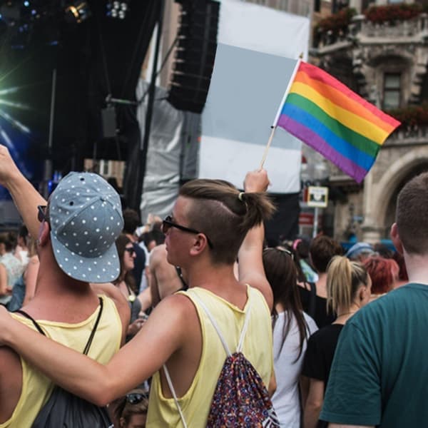 Pride-lippu / Sateenkaarilippu (Pieni)(f2) monivärinen multicolor multifärg