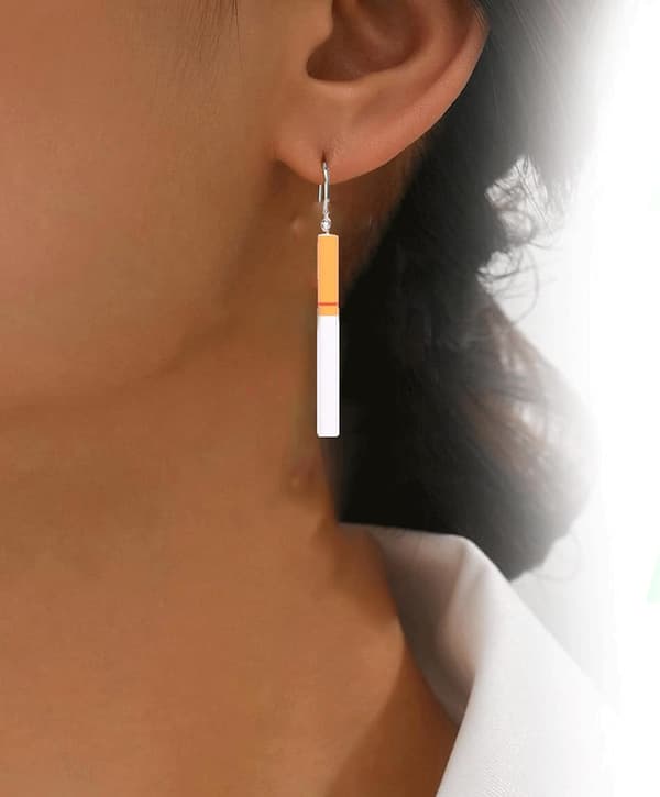 2 par cigarettörhängen Cigarette