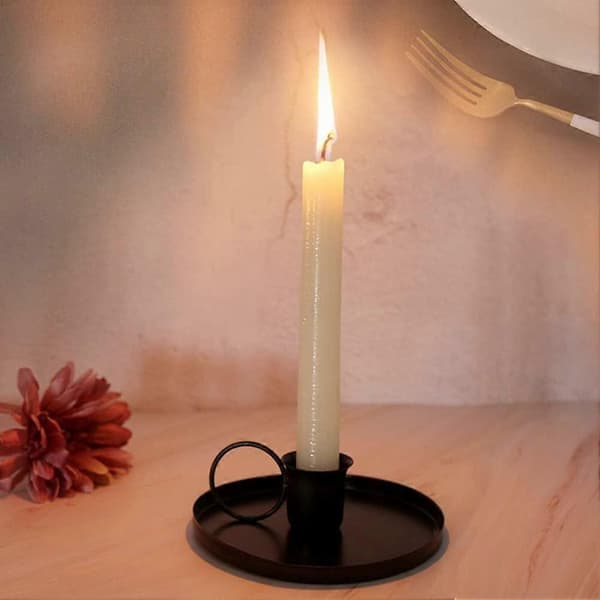 2 stk lysestaker i jern, lysestake i metall, lysestake med enkelthode, retro lysestake