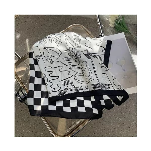 Set med 4 blommiga bandanas för kvinnor