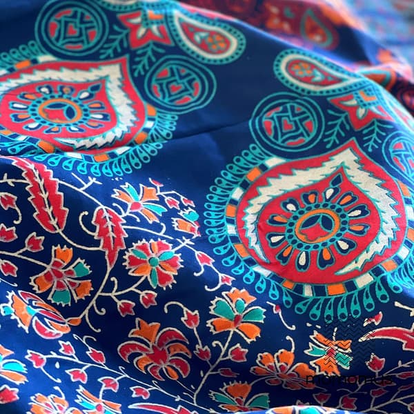 Mandala-seinävaate, suuri rantapyyhe, huivi tai kuvakudos