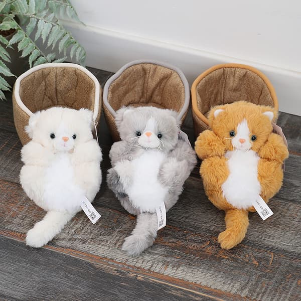 2 stk. Sovende Kat med Kurv 22 cm Mini Kat Plyslegetøj Søde Kawaii Kæledyr